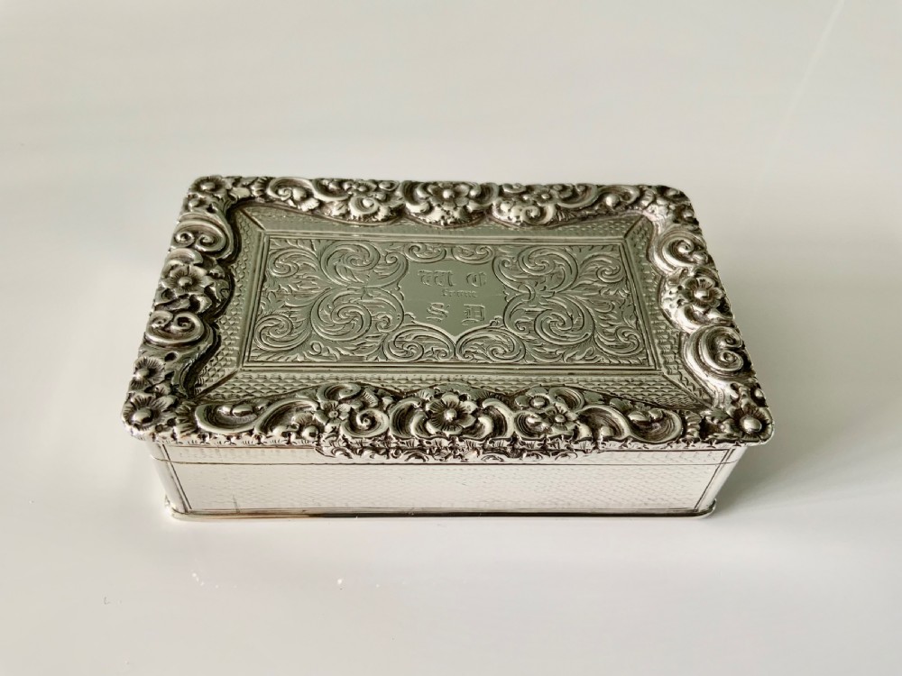 Superb silver table snuff box - Edward Smith
