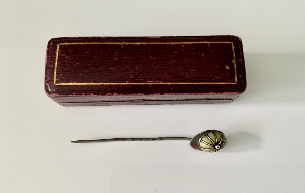 Jockey cap silver and Connemara marble stick pin View III