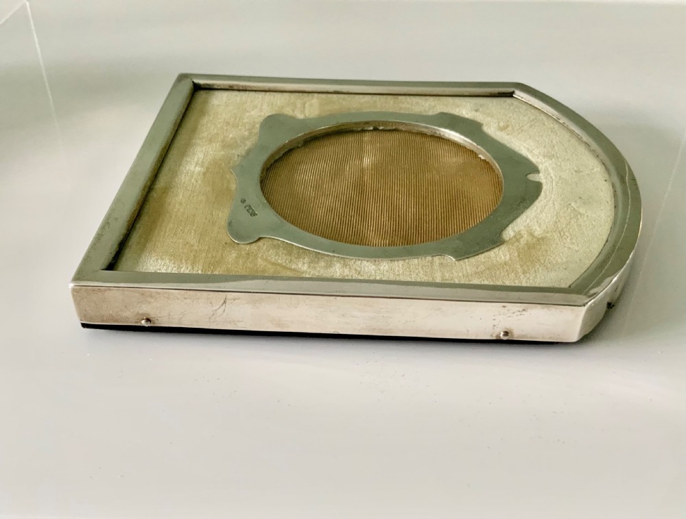 Unusual silver frame - William Comyns View V