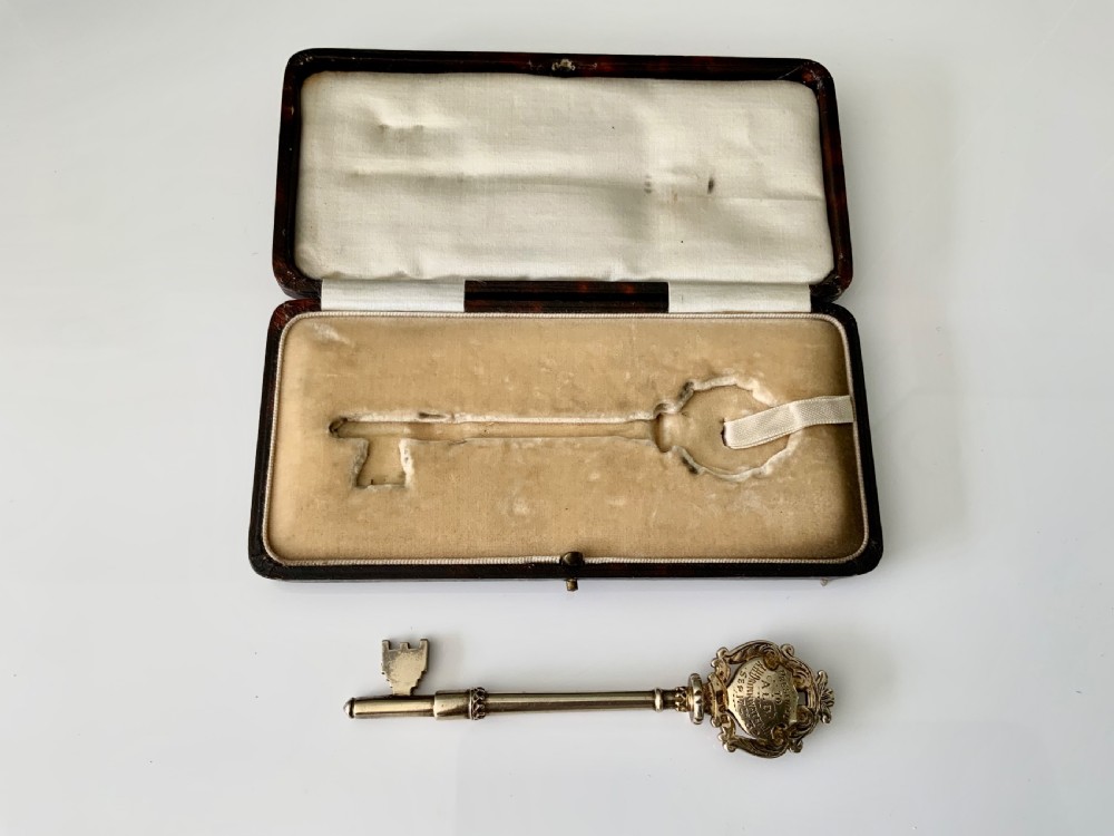Chester silver gilt presentation key View II