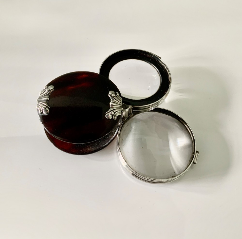 Rare double lens Georgian magnifying glass View III