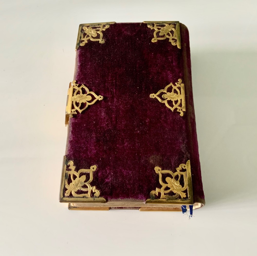 Victorian velvet covered common prayer book View II