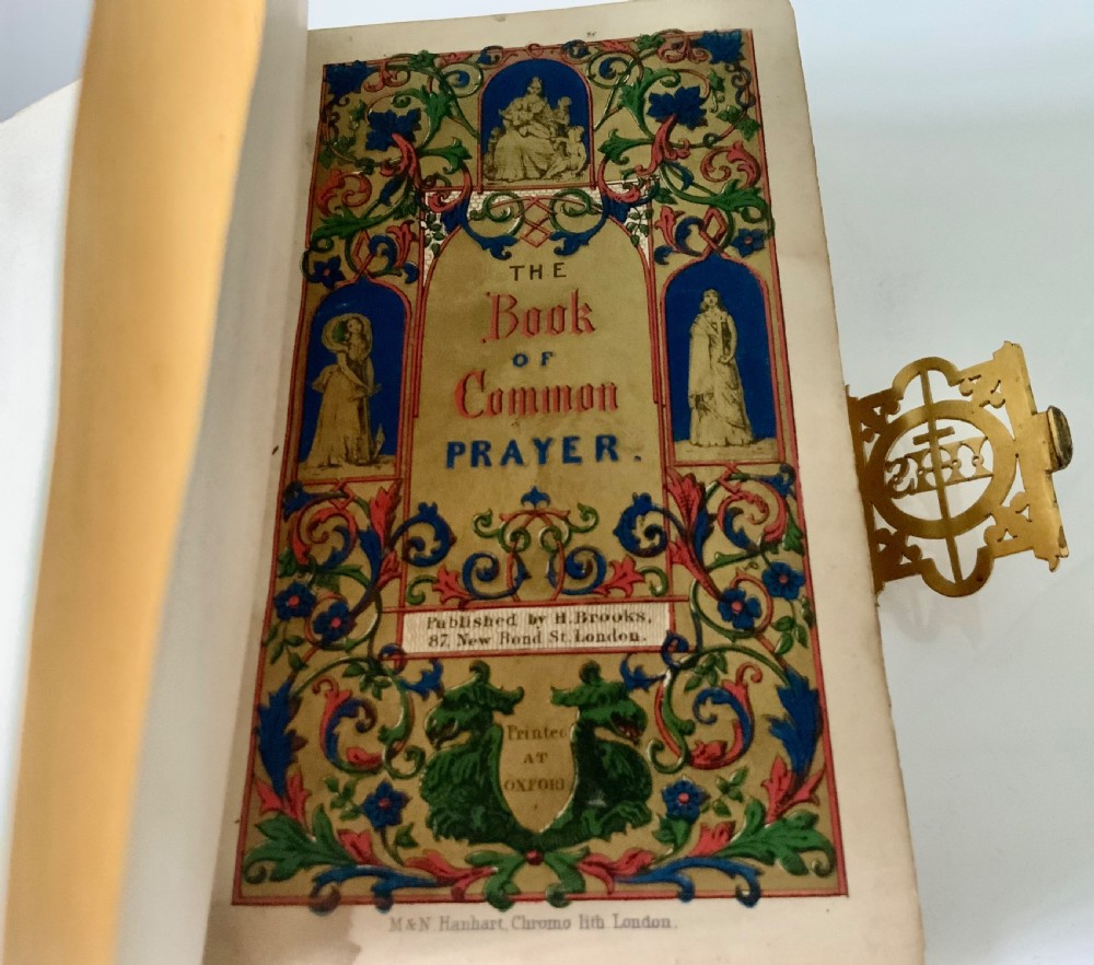 Victorian velvet covered common prayer book View IX