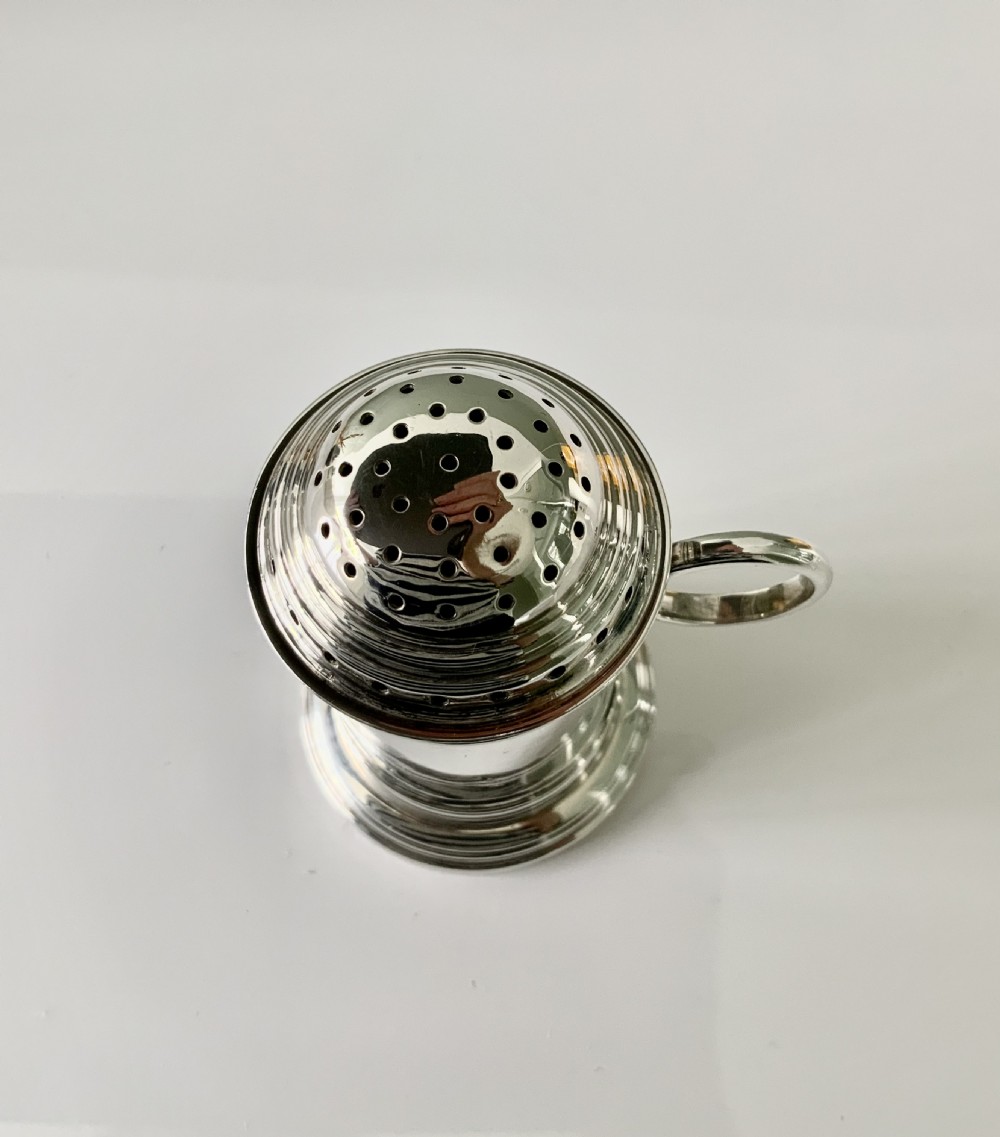 Georgian style silver kitchen pepper View IV