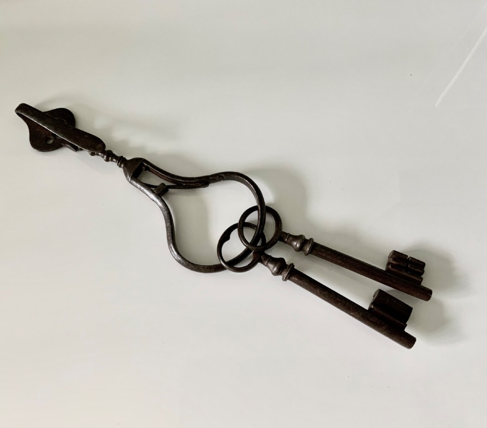 Mid 18th Century steel key chatelaine  View IV