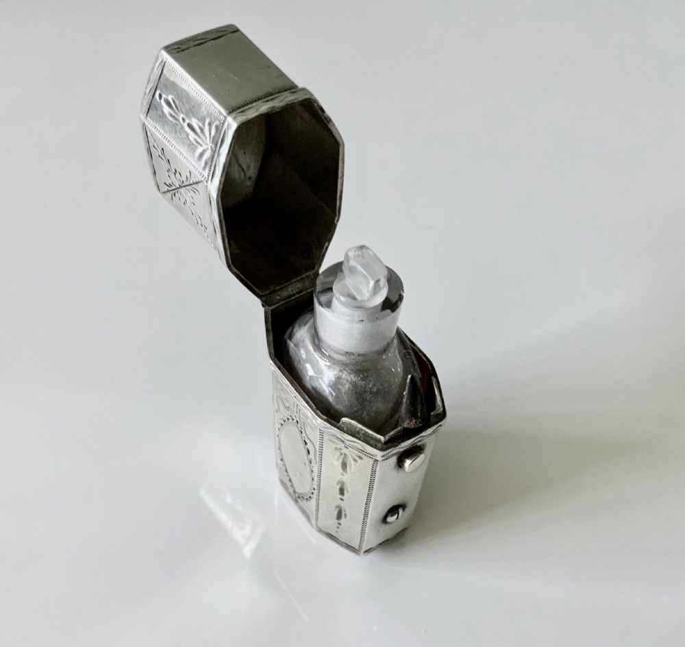 Georgian silver perfume etui View VIII