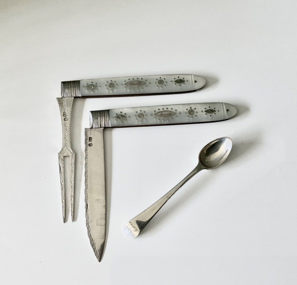 Rare Georgian travelling  silver cutlery set View IV
