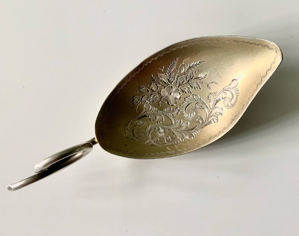 Georgian silver leaf caddy spoon - Elizabeth Morley