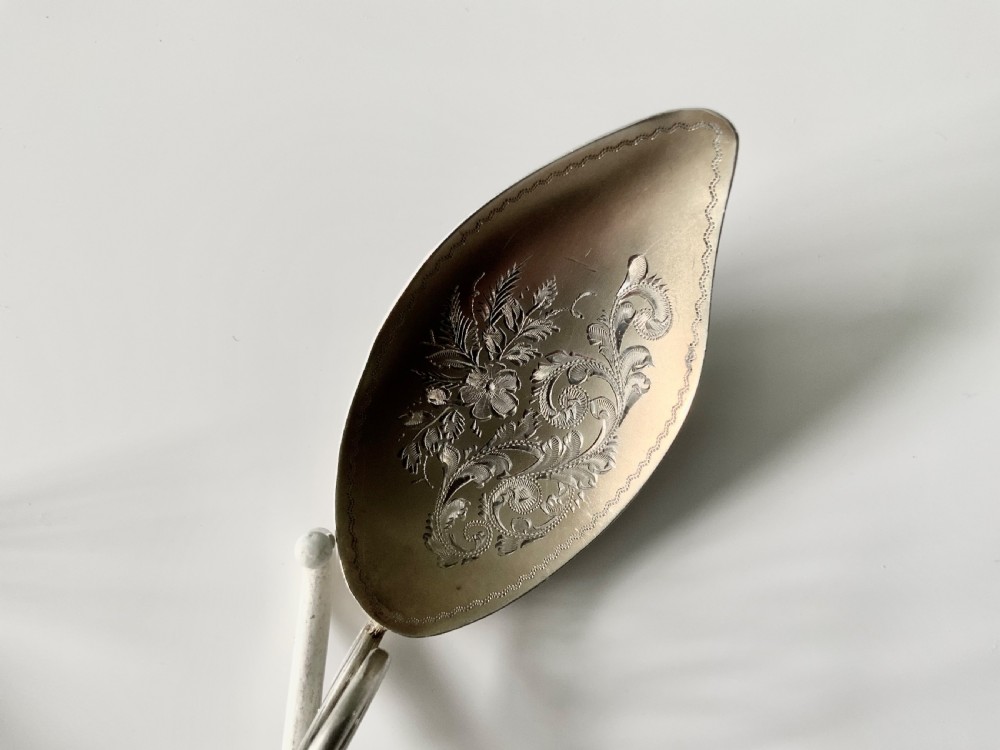 Georgian silver leaf caddy spoon - Elizabeth Morley View VI