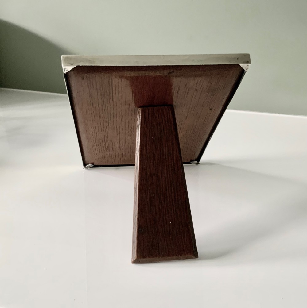 Silver photograph frame View II