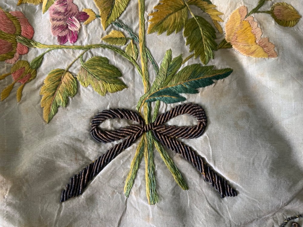 Georgian silk embroidery purse View VIII