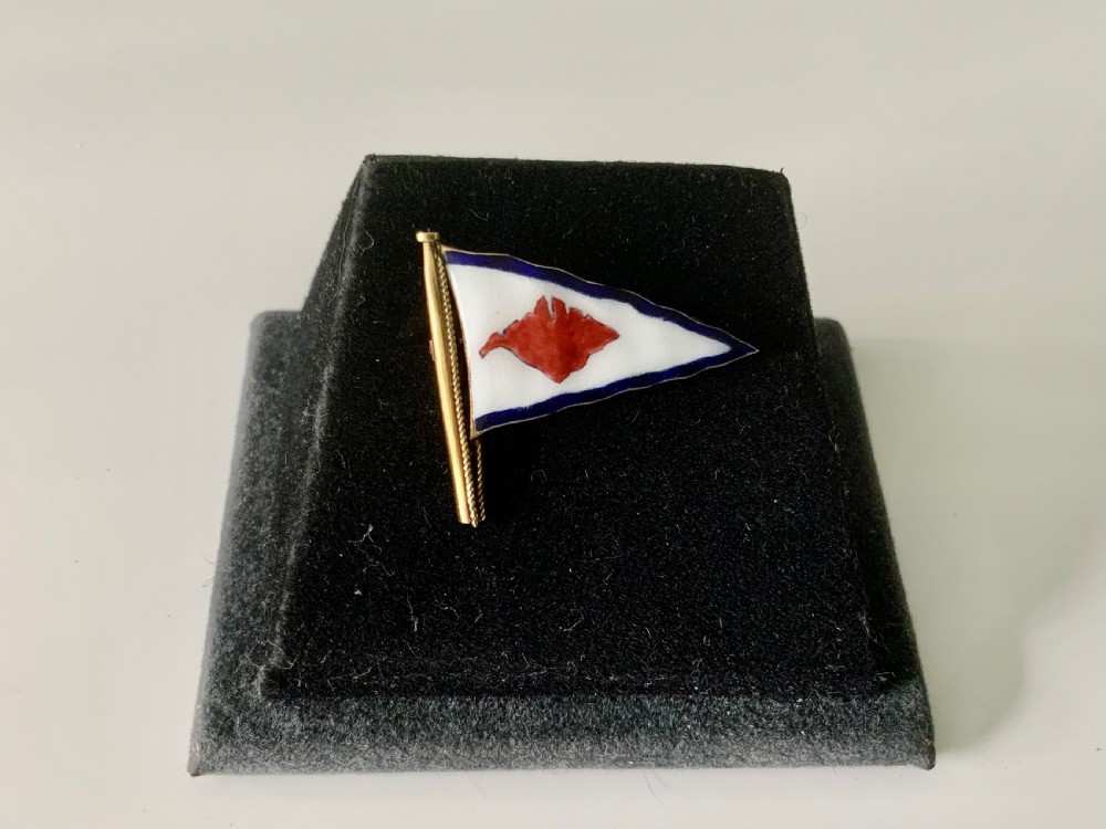 Gold & enamel sailing burgee brooch - Bembridge IOW
