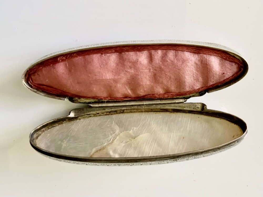 Georgian silver & mother of pearl toothpick box View V