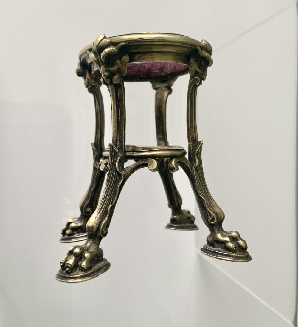 Silver gilt stand for a posy holder View VI