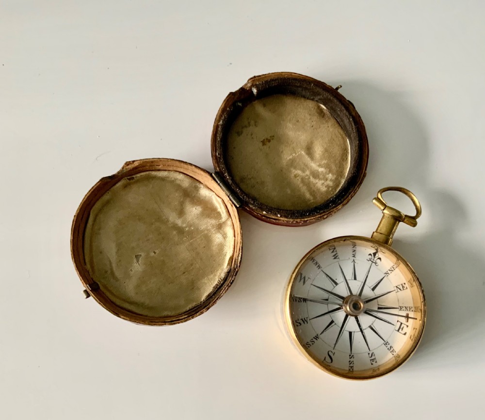 Early 19th century travelling compass View II