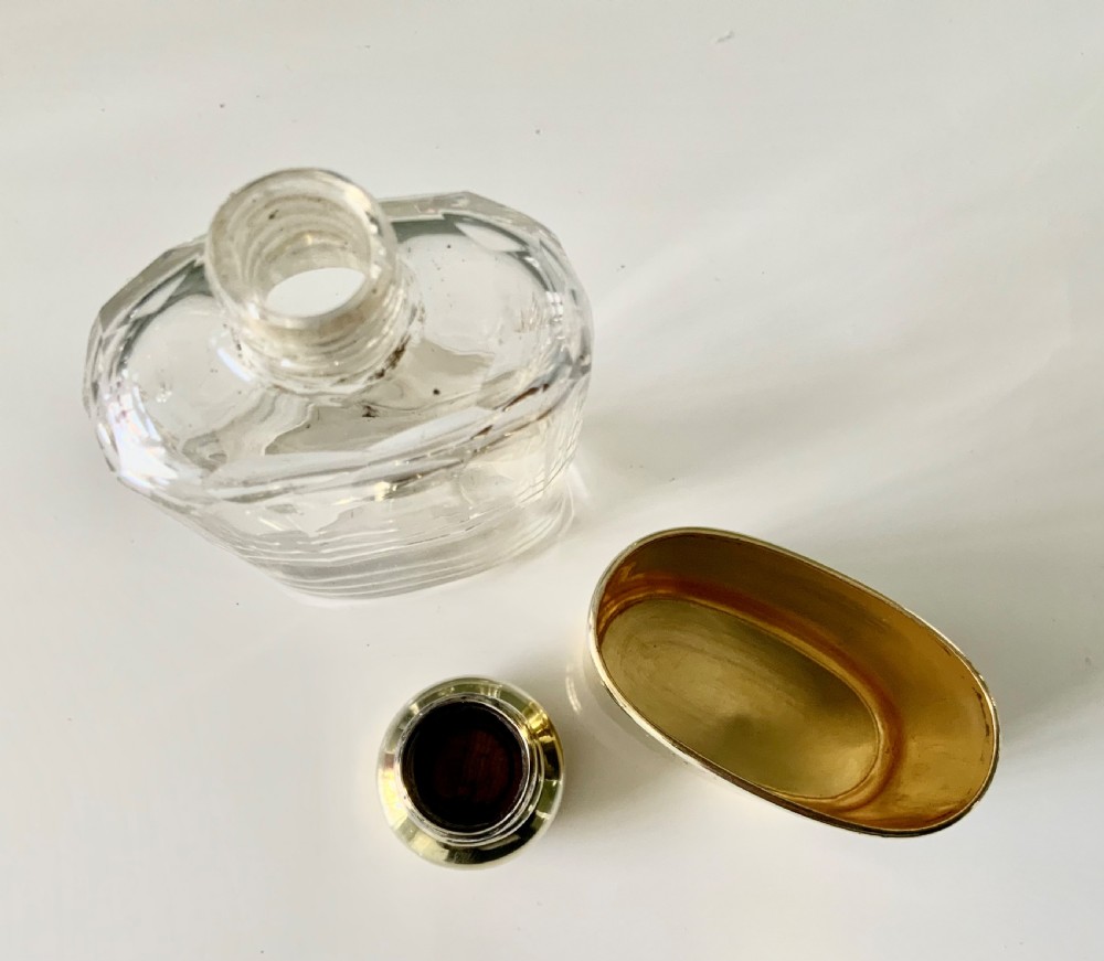 Silver gilt and glass hip flask - small size View IV