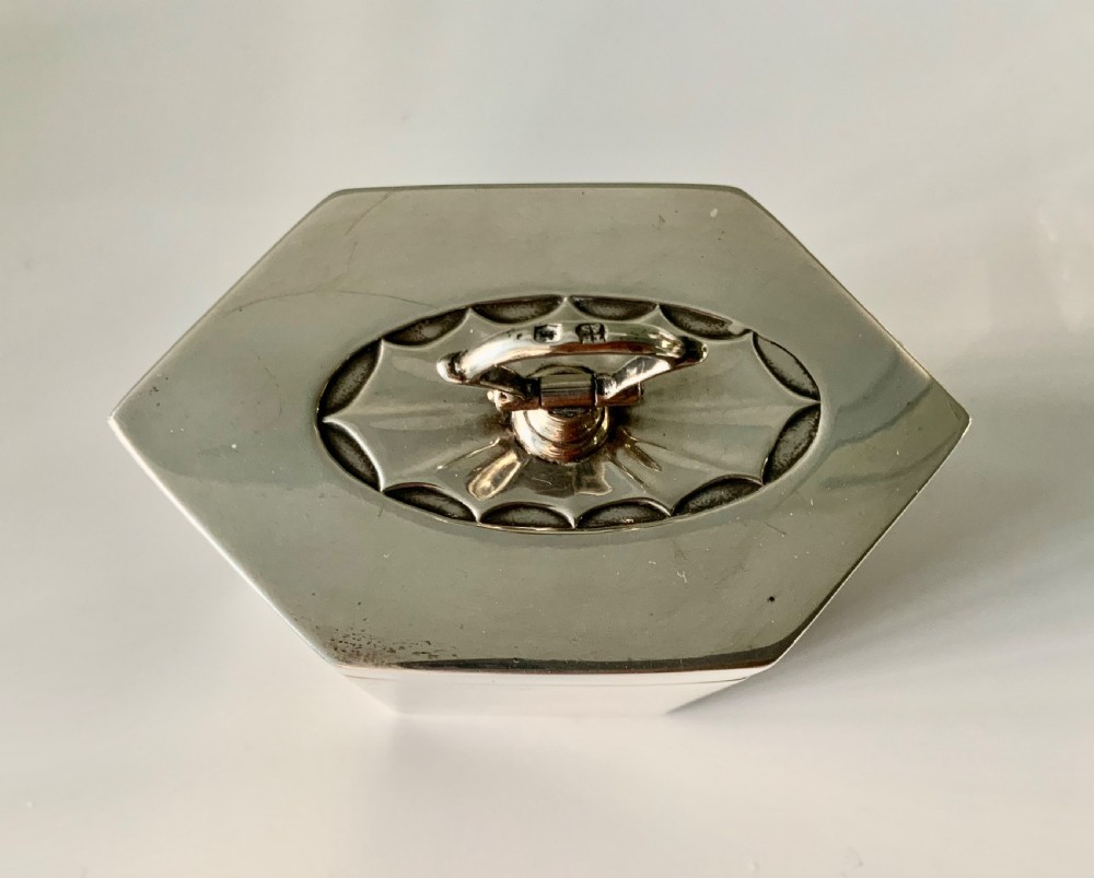 Silver hexagonal tea caddy - Sheraton style  View V