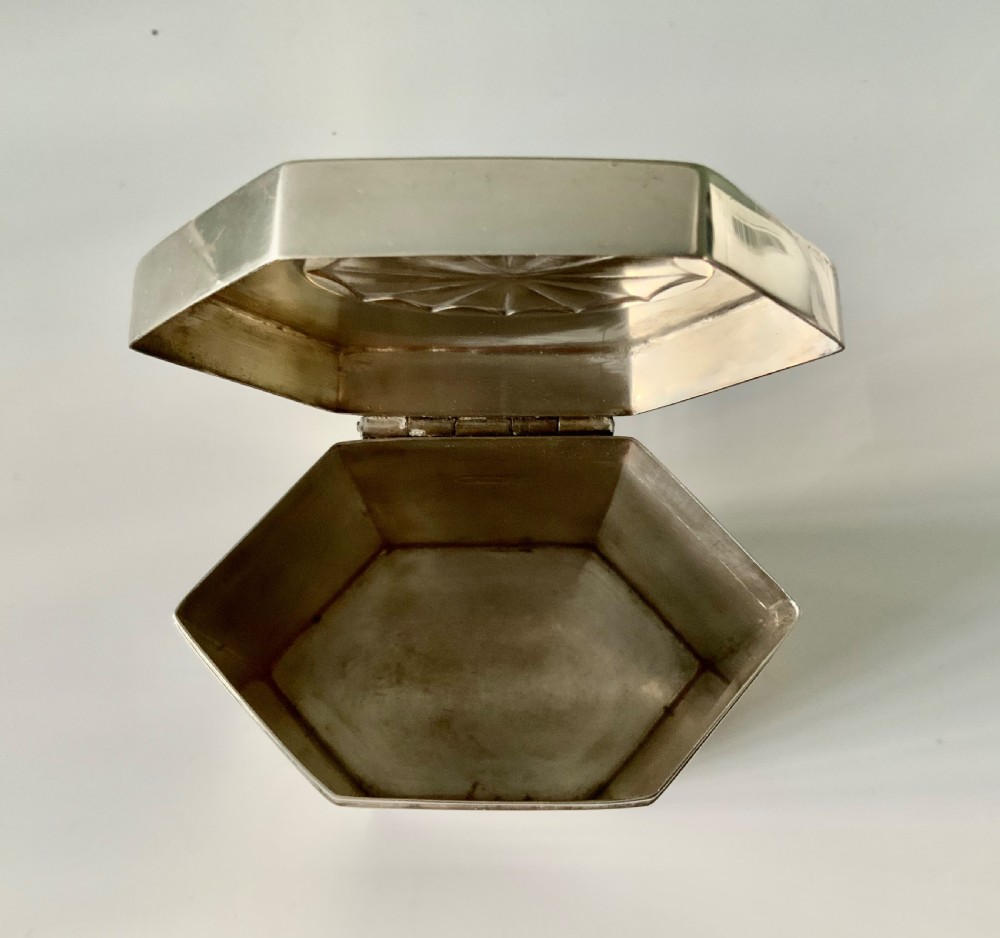 Silver hexagonal tea caddy - Sheraton style  View IX