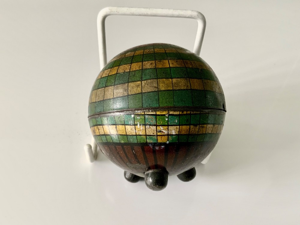 Tin plate money box View IV