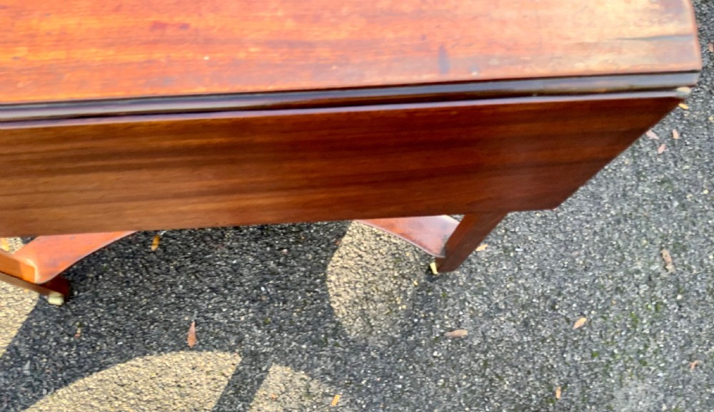 18th Century Mahogany Pembroke table View V