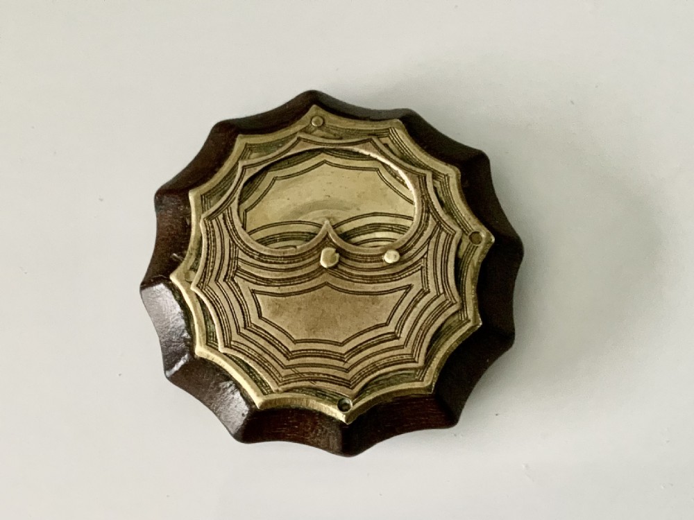 Misers Snuff box - brass & wood