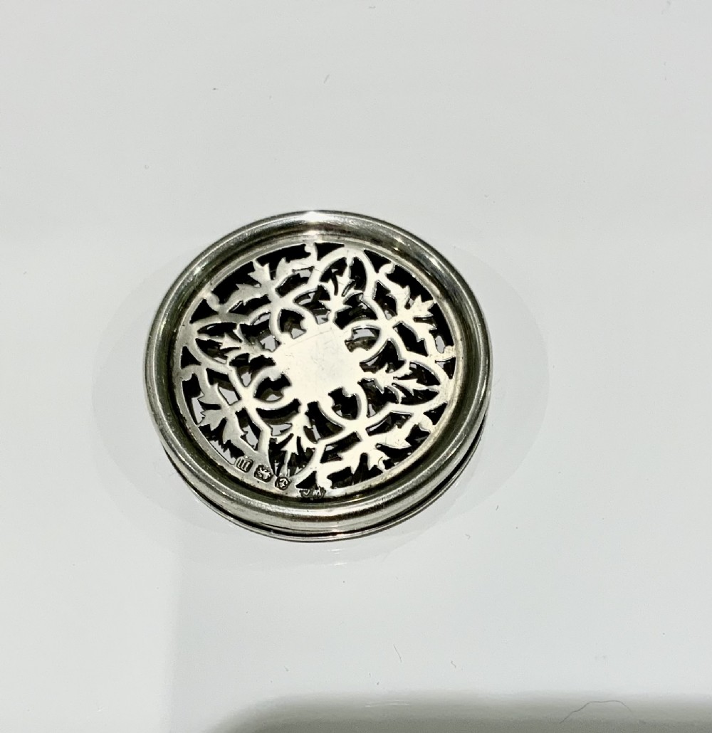 Rare silver vinaigrette - pot pourri