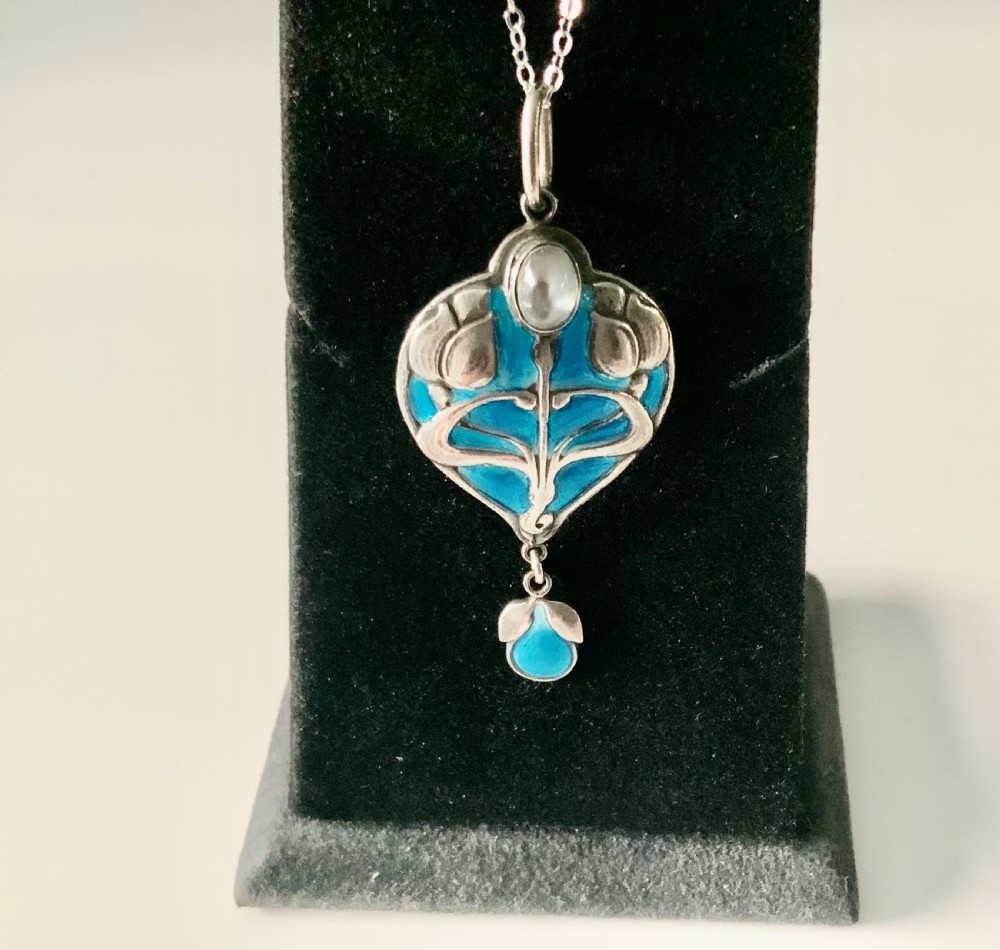 Murrle Bennett & Co Arts & Crafts Enamel & Moonstone pendant View VI