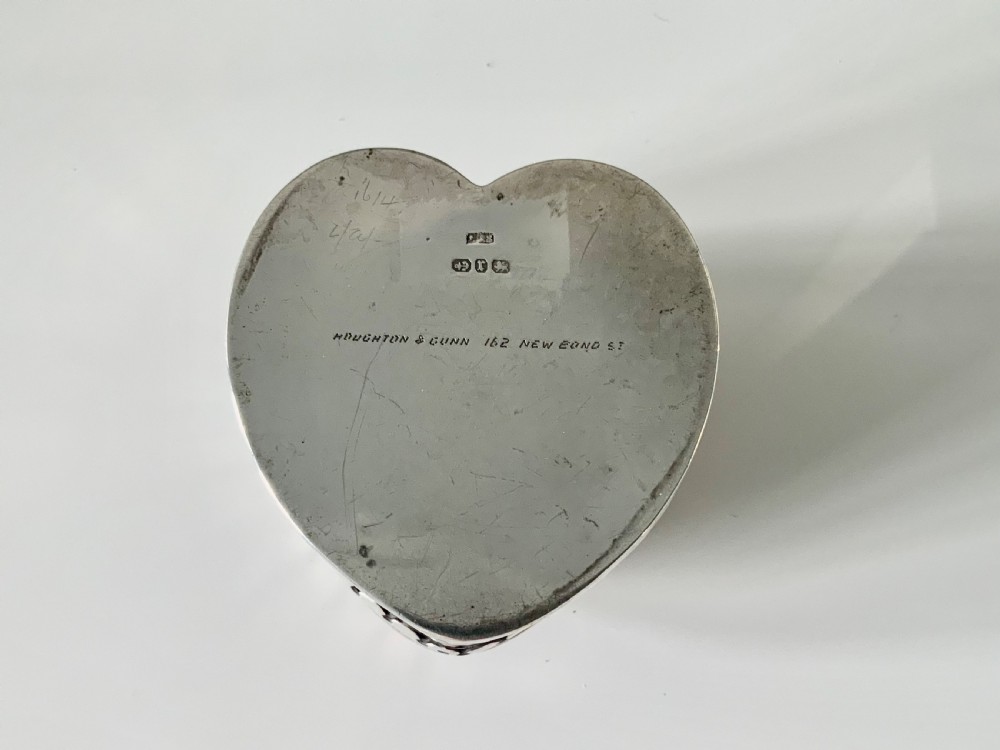 Tortoiseshell & silver heart shaped box View VI