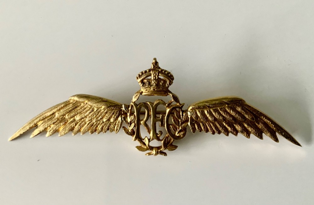 Royal Flying Corps wings View III