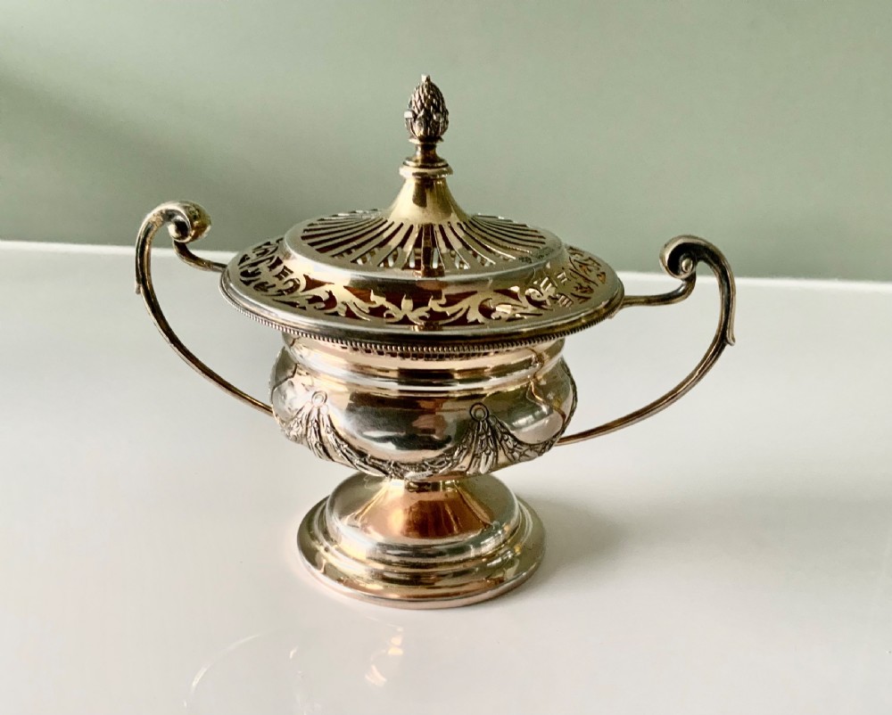 Silver gilt pot pourri 