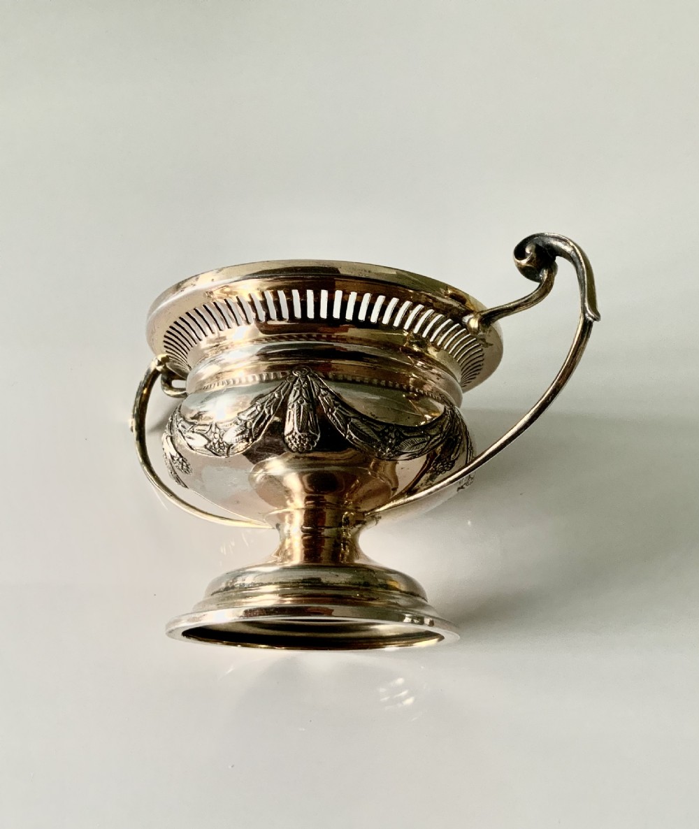 Silver gilt pot pourri  View III