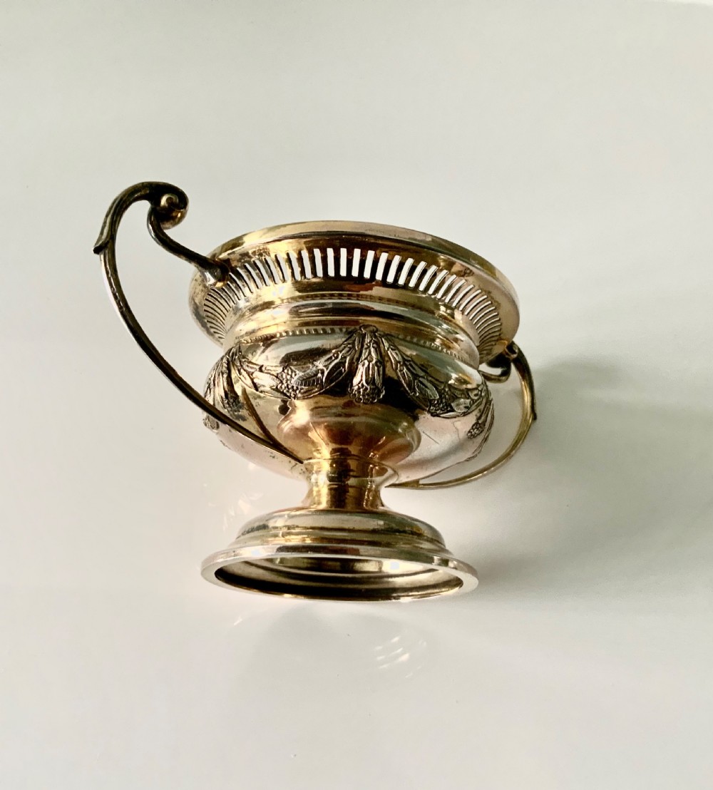 Silver gilt pot pourri  View V
