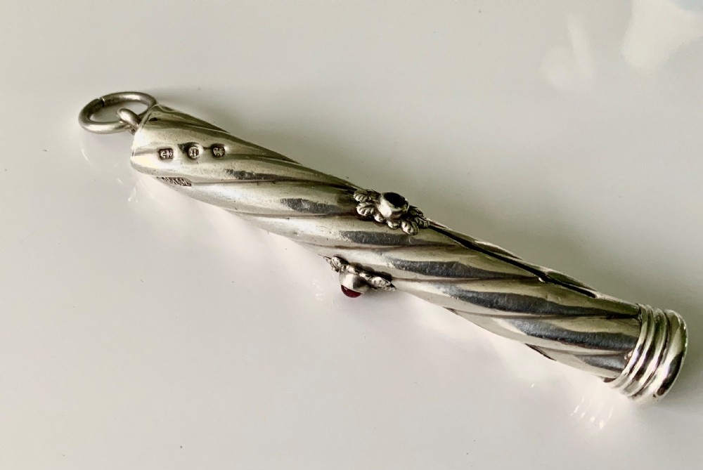 Three colour silver pencil View VI