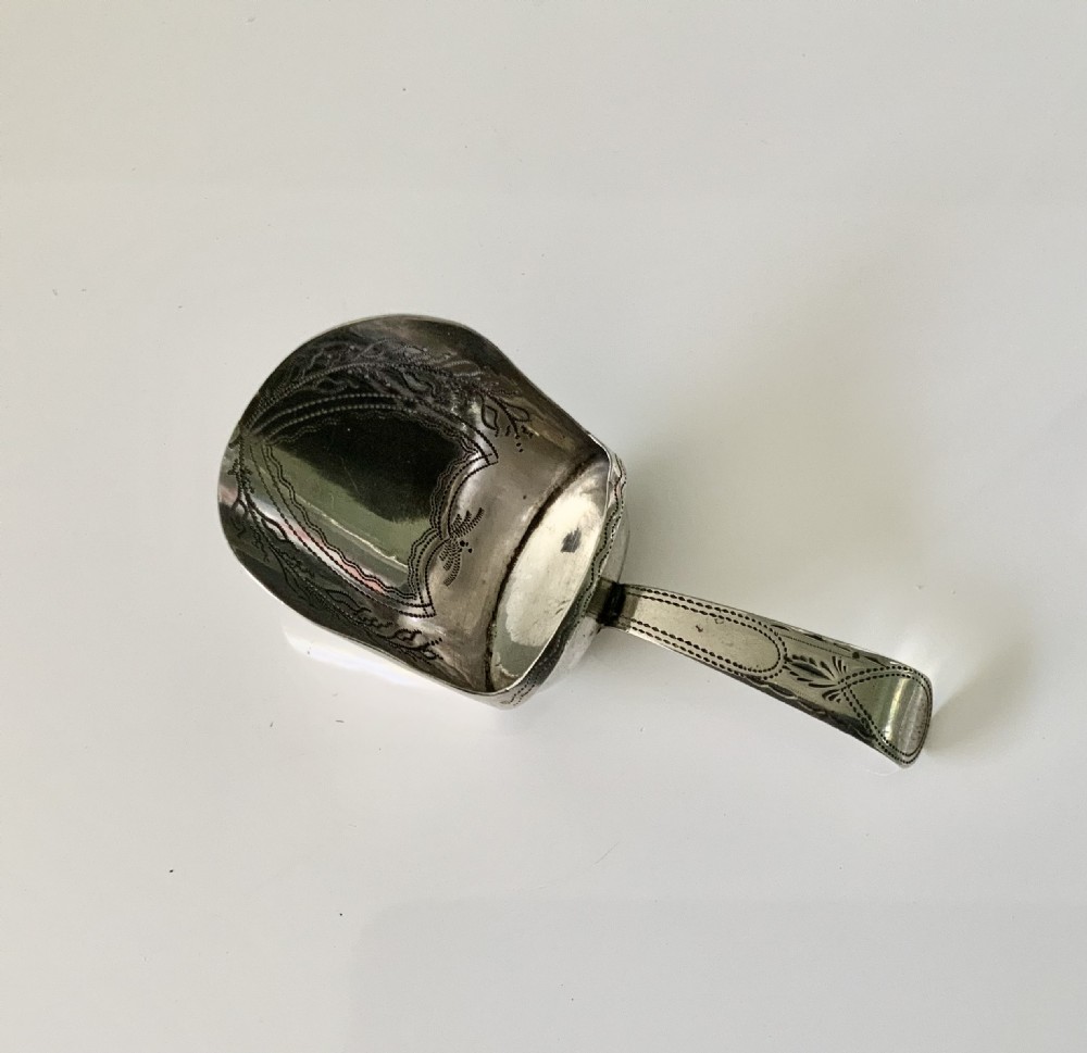 Georgian silver shovel shaped caddy spoon View II