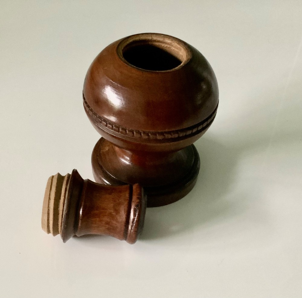 Early 19th century treen pounce pot View V