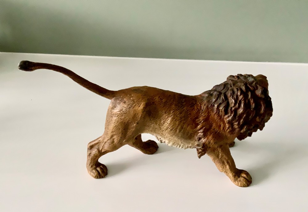 Cold painted bronze Lion View V