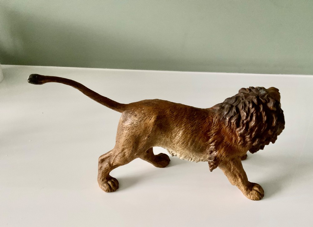 Cold painted bronze Lion View VI