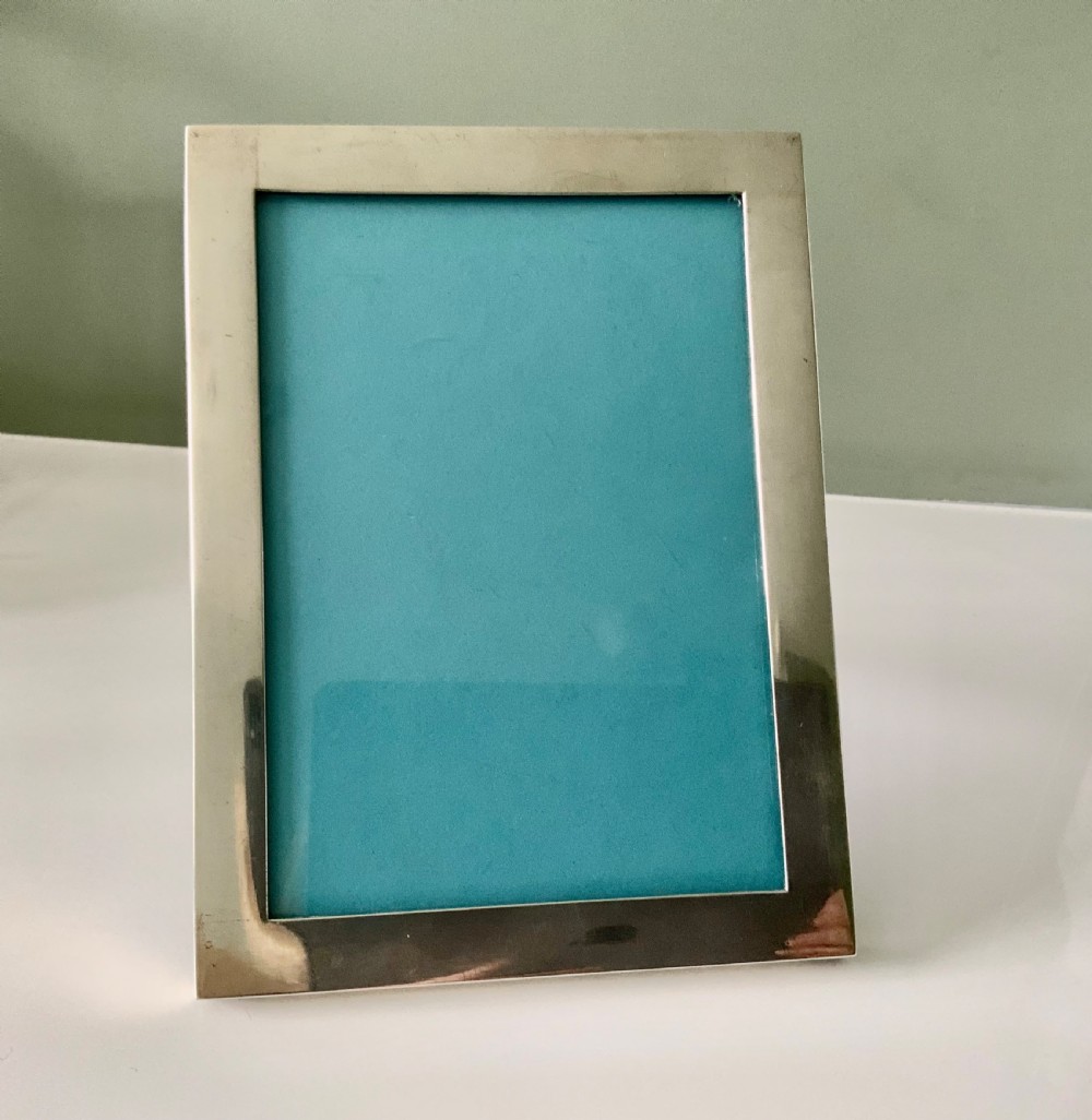 Wang Hing silver photograph frame