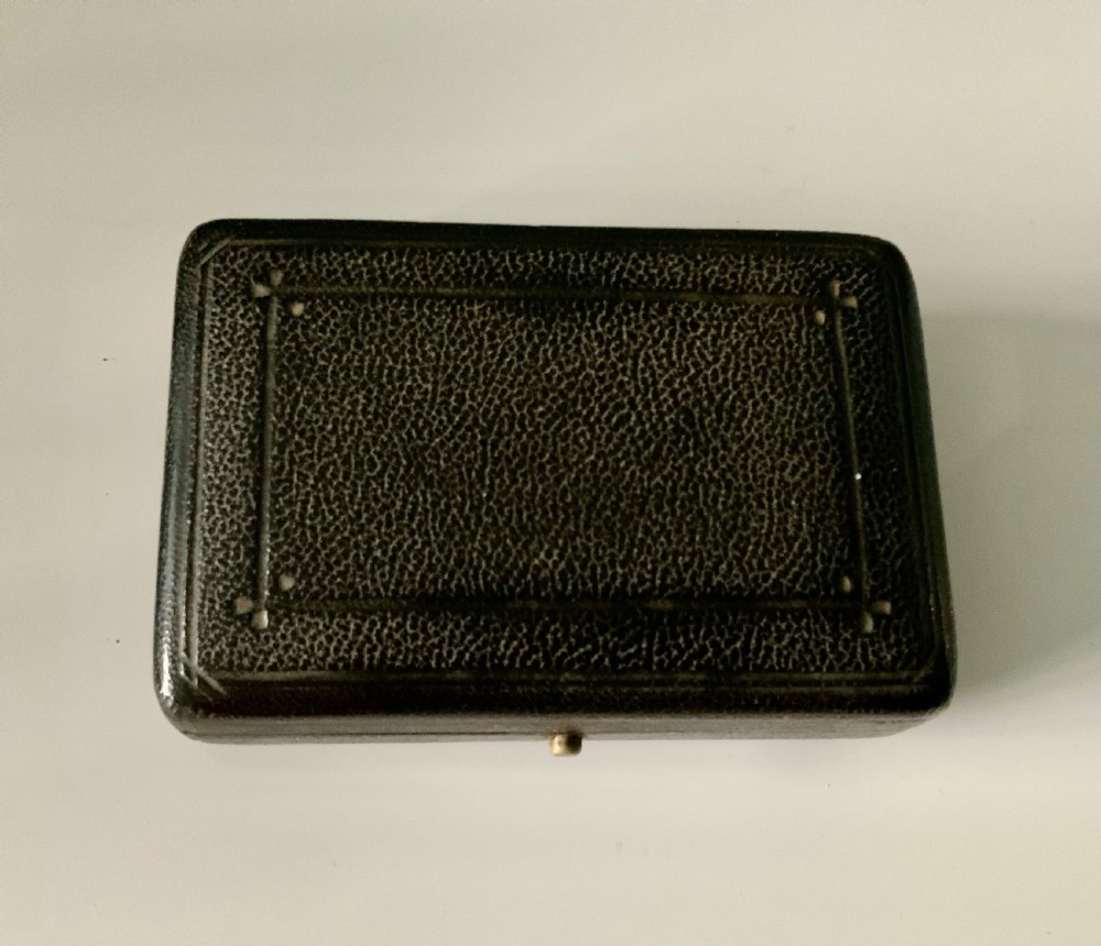 Victorian cased Trocar & Cannulae set View V