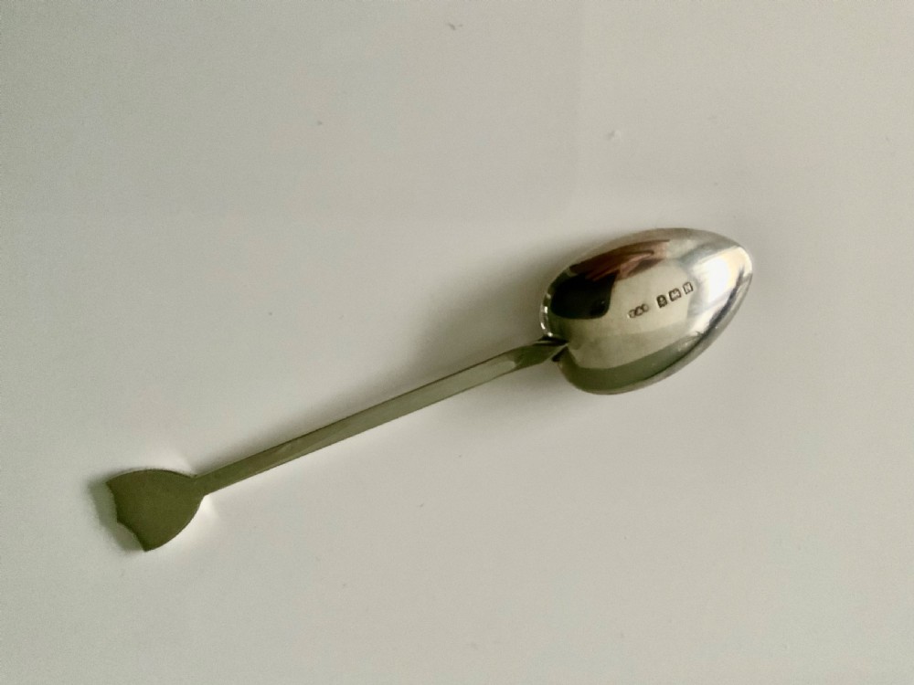 A set of six silver teaspoons with blue and white enamel sailing club flags on shield finials, housed in a blue satin-lined presentation case. View III