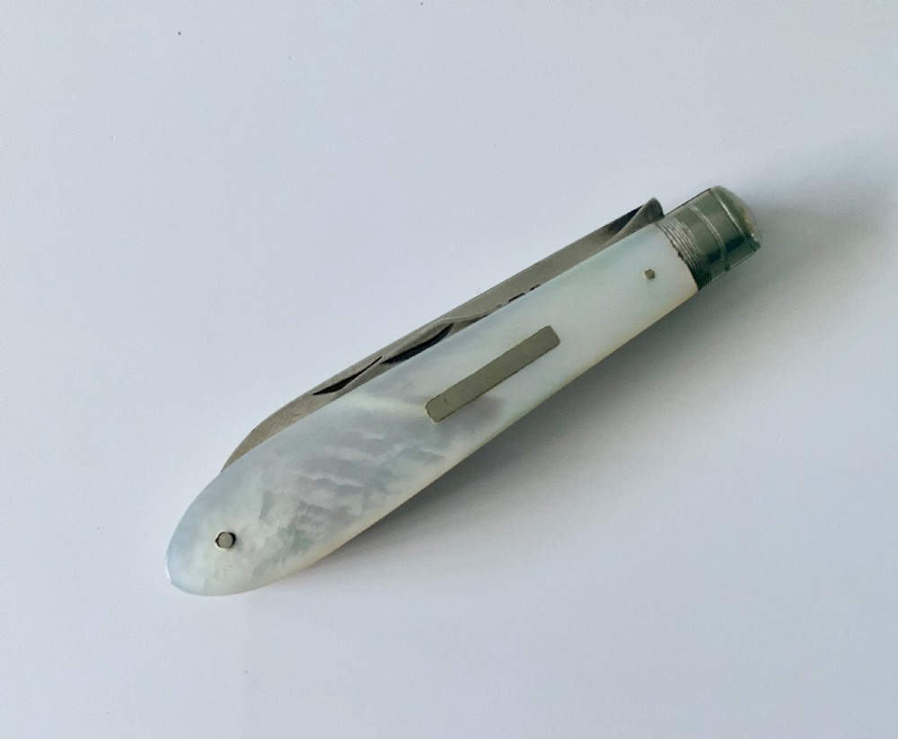 Silver pocket fruit knife and fork set View III