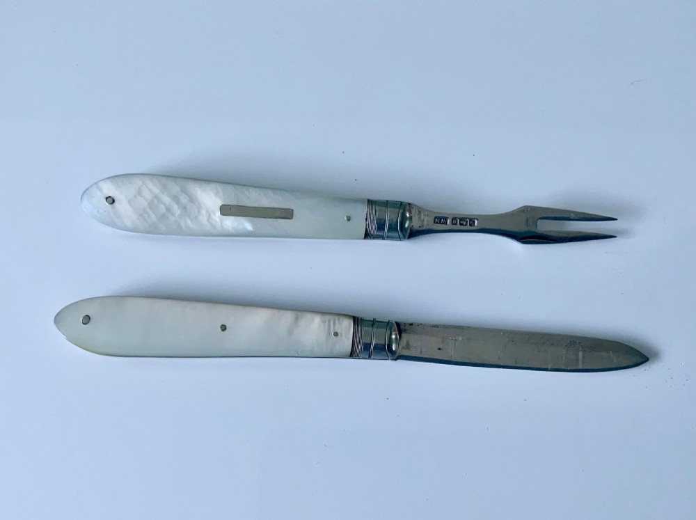Silver pocket fruit knife and fork set View VIII