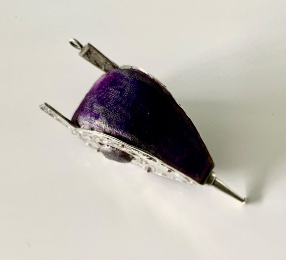 Rare silver bellows pin cushion View IV