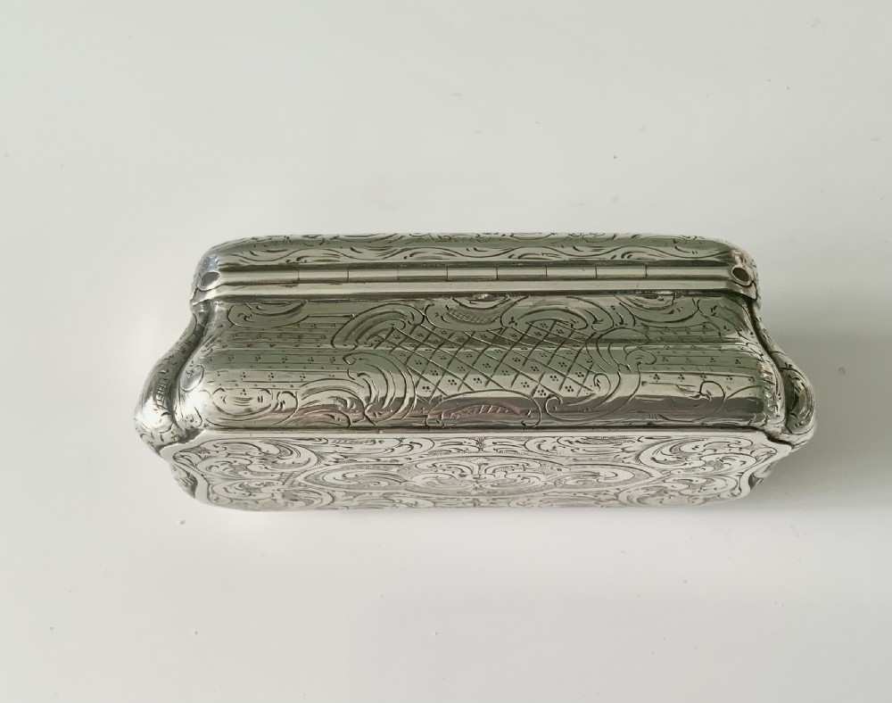 Continental 19th century silver snuff box View II