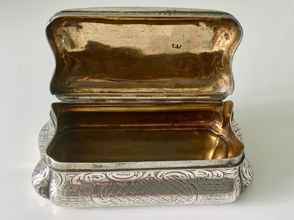 Continental 19th century silver snuff box View VIII