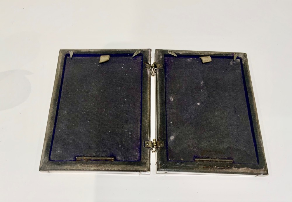 Double silver photograph frame View III