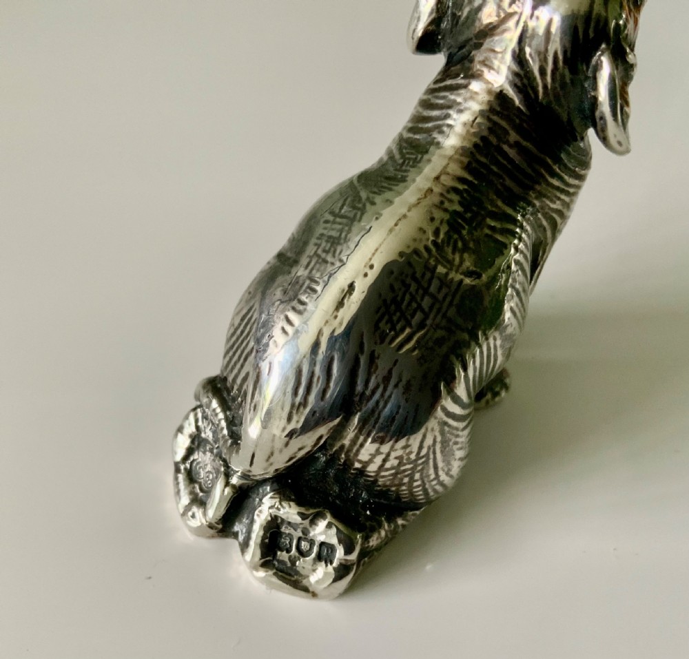 Silver elephant by Goldsmiths & Silversmiths View V