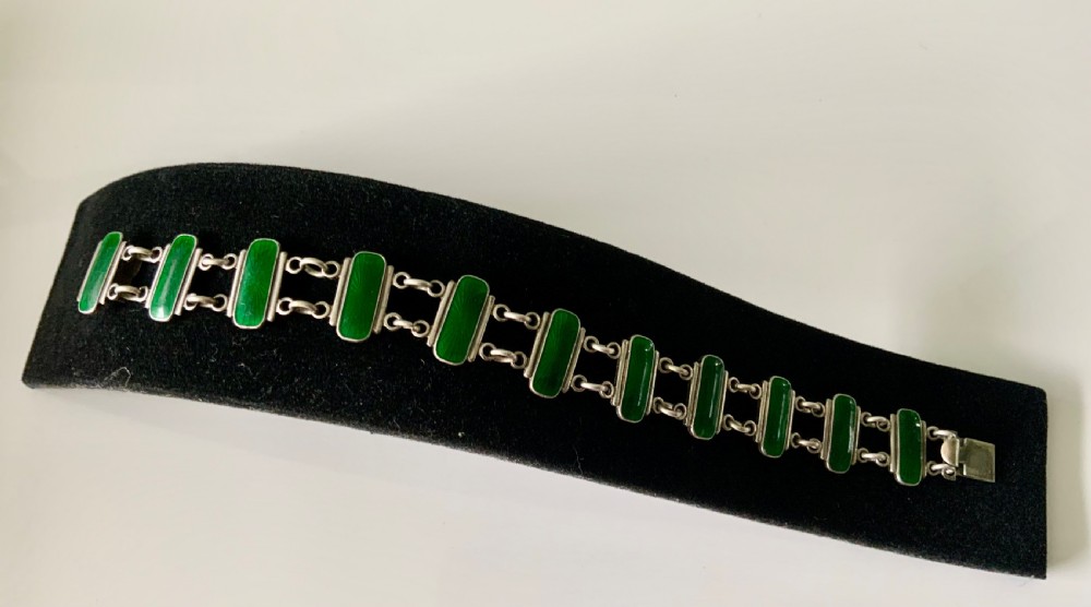 Volmer Bahner silver and enamel bracelet View V