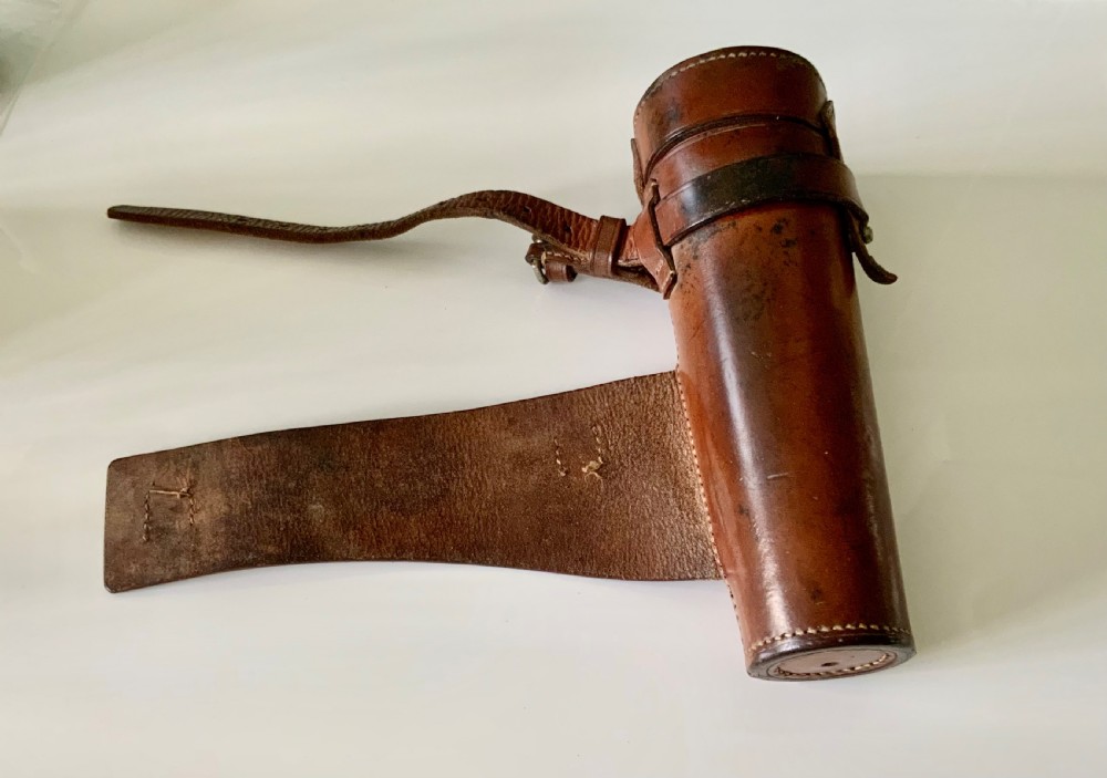 Silver hunting flask in original leather case View IV