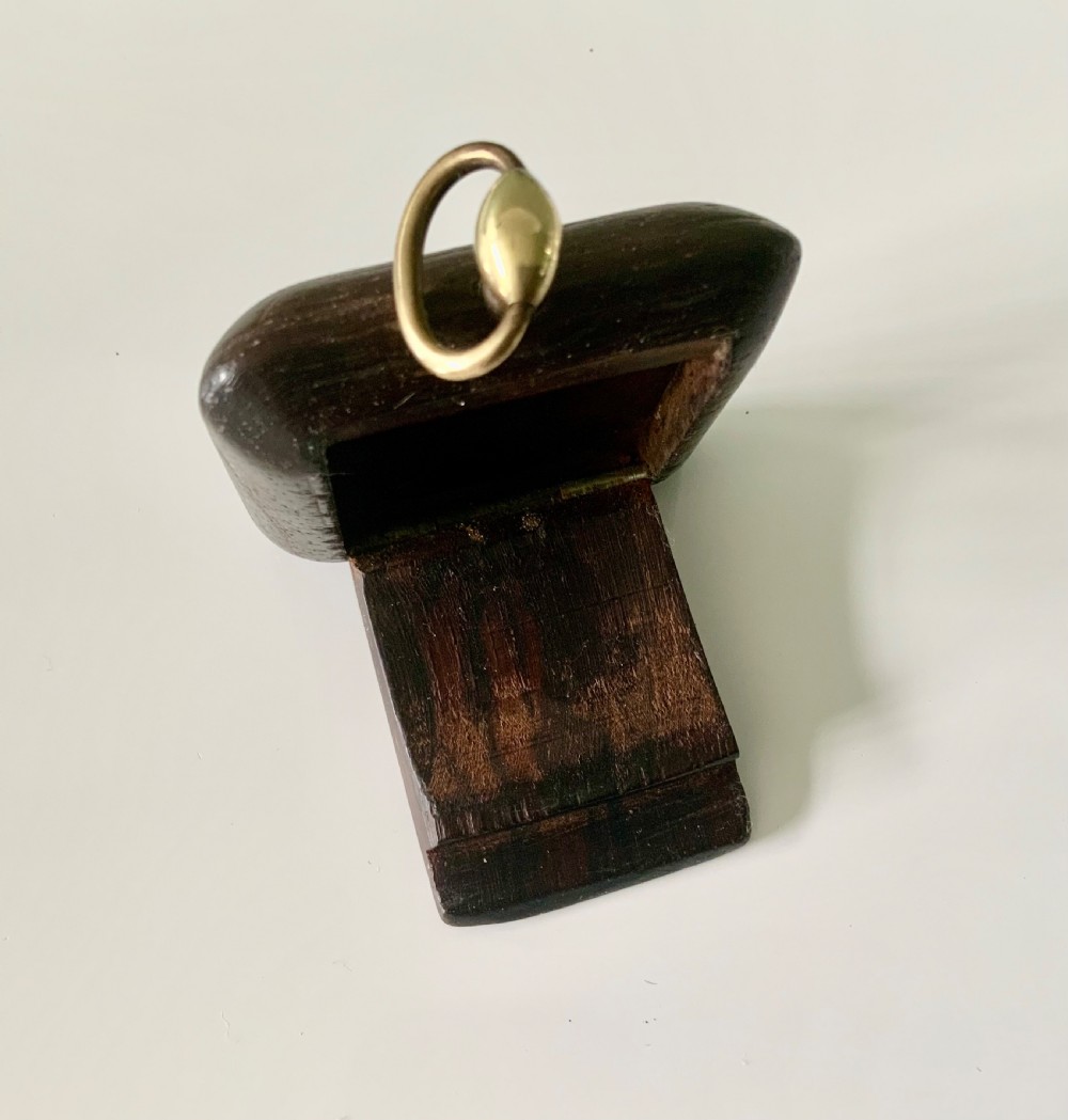 Rare treen pocket watch snuff box View IV